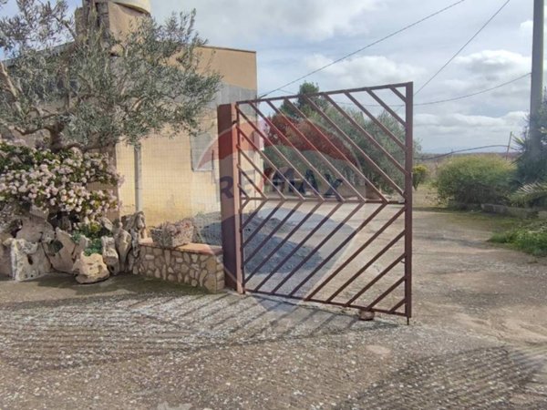 casa indipendente in vendita a Caltagirone in zona Piano San Paolo