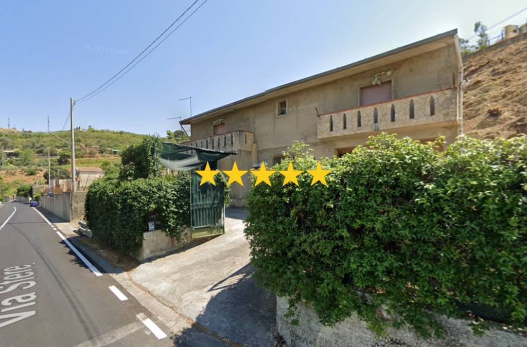 casa indipendente in vendita a Caltagirone