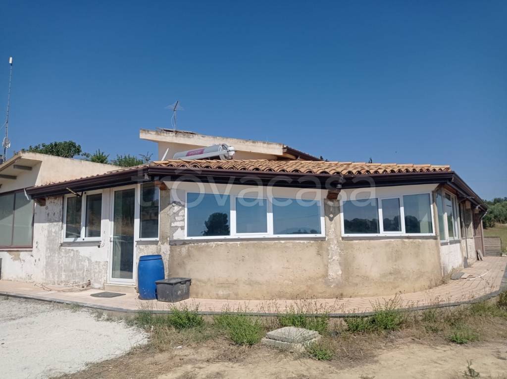 casa indipendente in vendita a Caltagirone