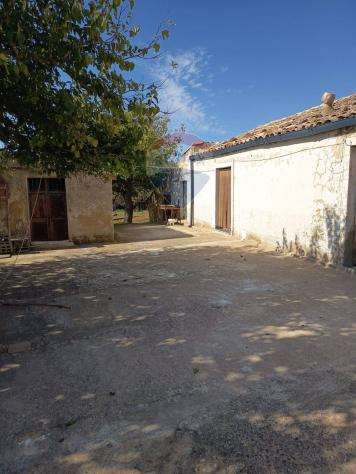 casa indipendente in vendita a Caltagirone