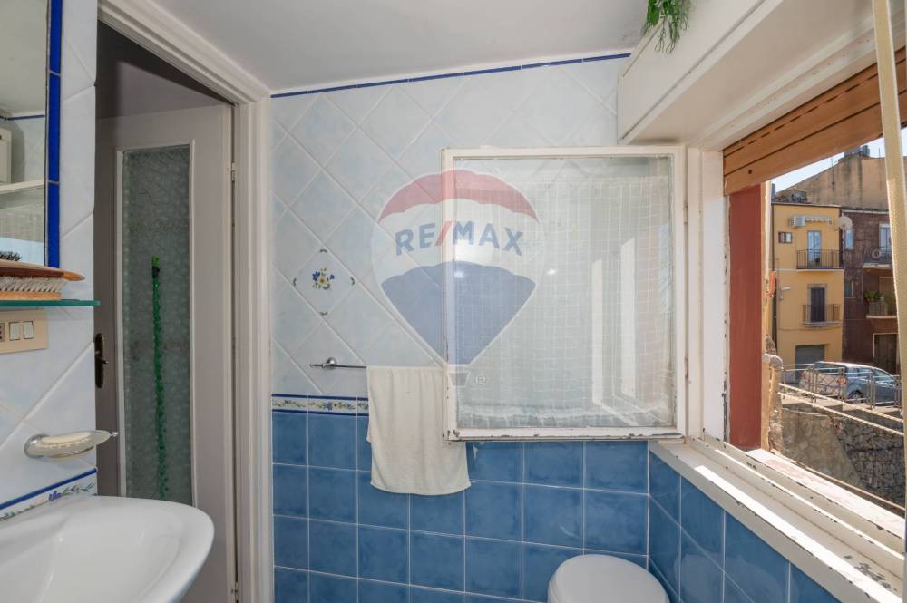 casa indipendente in vendita a Caltagirone