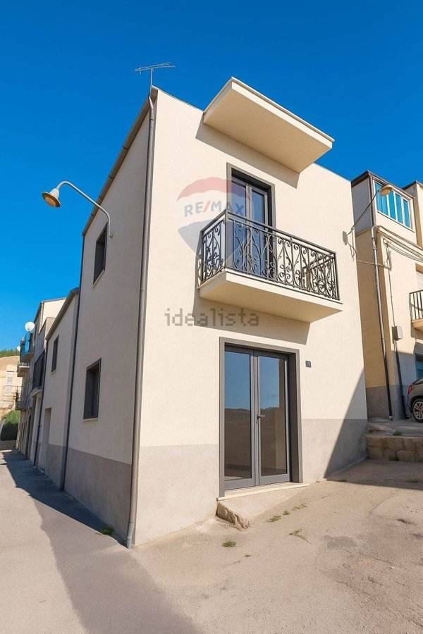 casa indipendente in vendita a Caltagirone