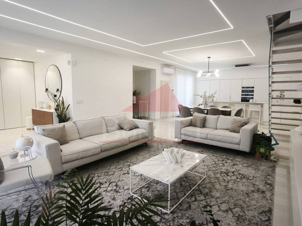 casa indipendente in vendita a Caltagirone