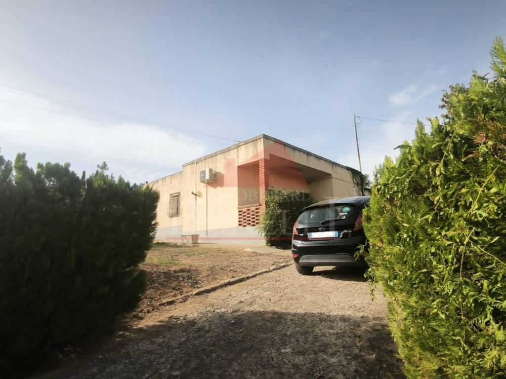 casa indipendente in vendita a Caltagirone