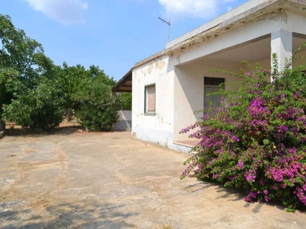 casa indipendente in vendita a Caltagirone