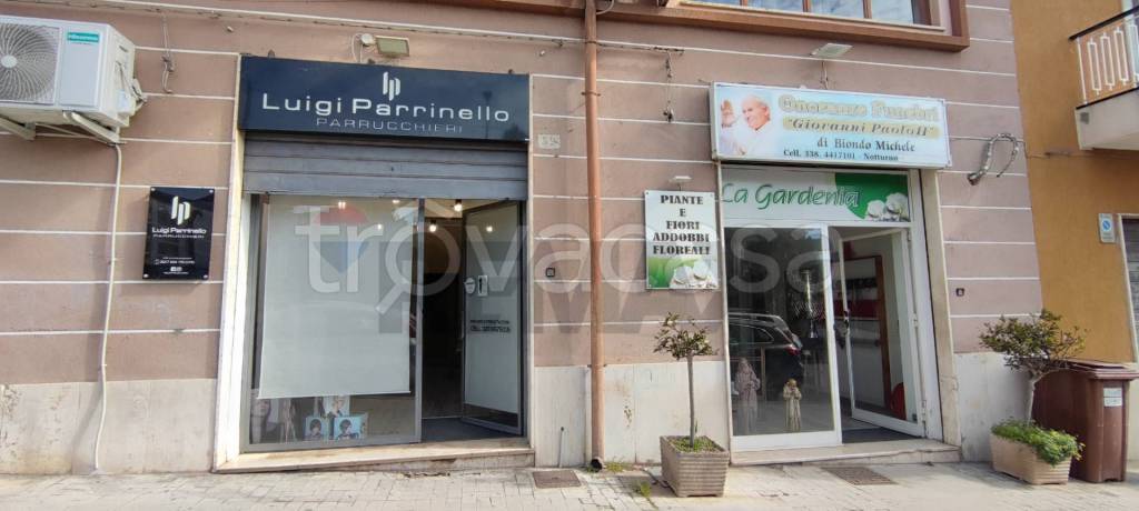 negozio in vendita a Caltagirone
