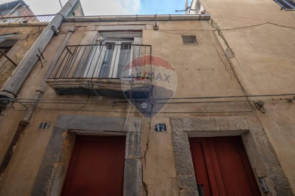 casa indipendente in vendita a Caltagirone