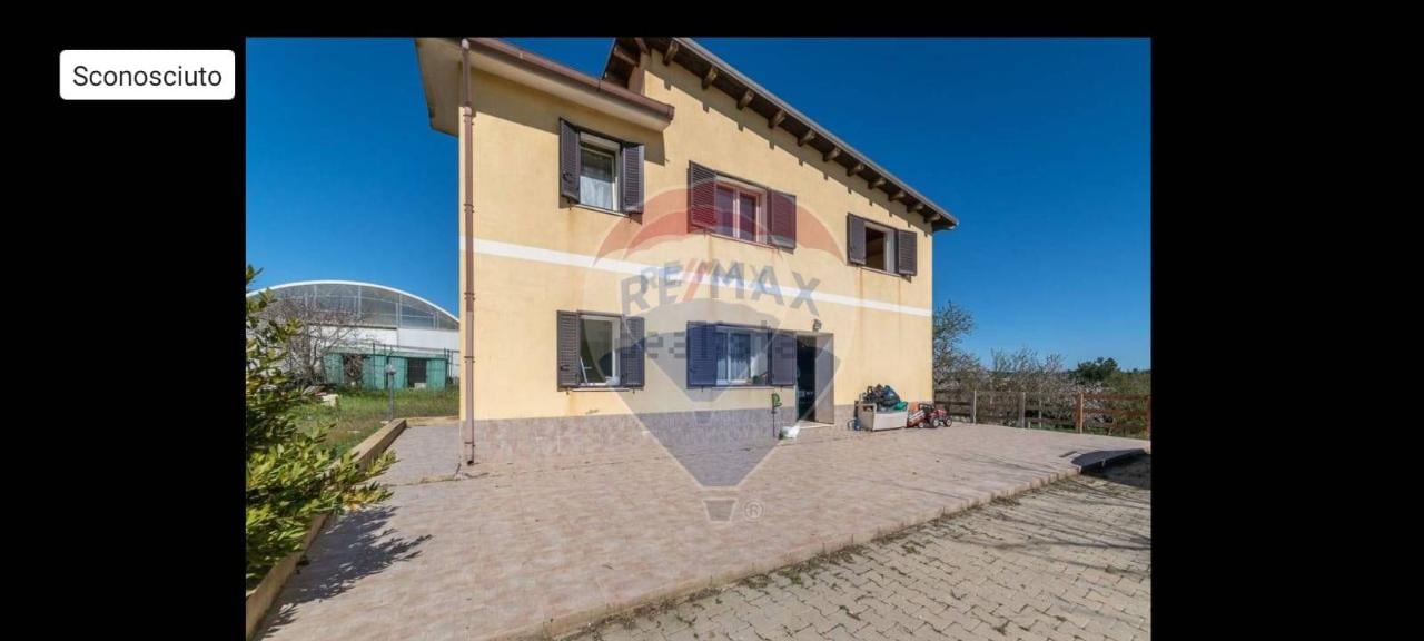 casa indipendente in vendita a Caltagirone