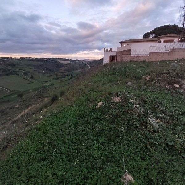 casa indipendente in vendita a Caltagirone