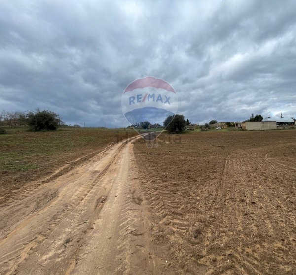 negozio in vendita a Caltagirone