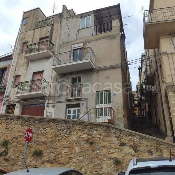 casa indipendente in vendita a Caltagirone