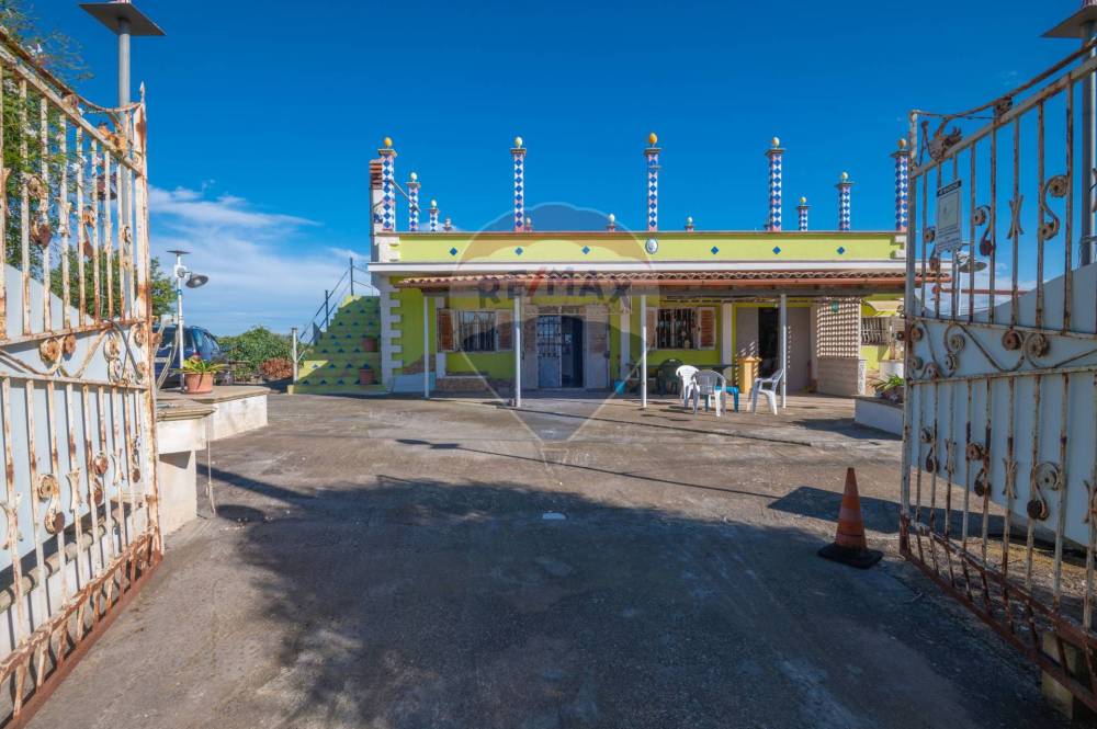 casa indipendente in vendita a Caltagirone