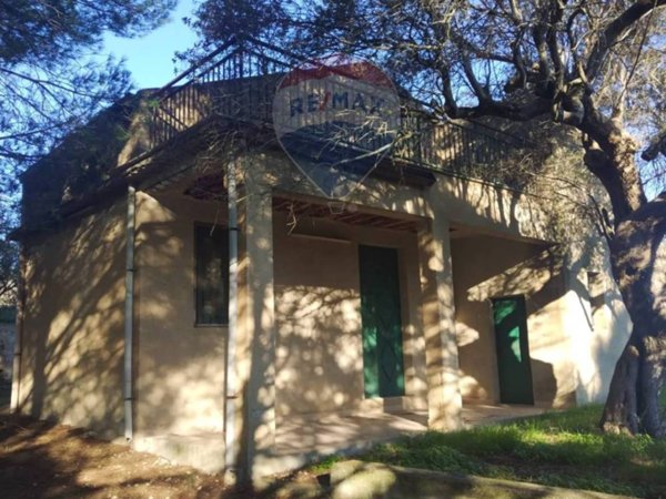 casa indipendente in vendita a Caltagirone