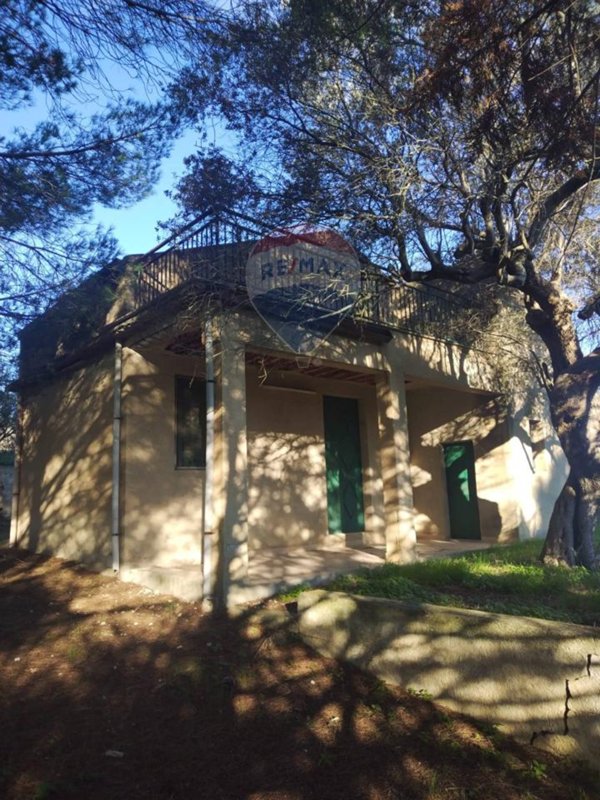casa indipendente in vendita a Caltagirone