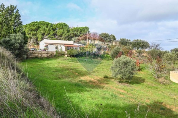 casa indipendente in vendita a Caltagirone
