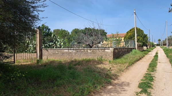 terreno agricolo in vendita a Caltagirone in zona Santo Pietro