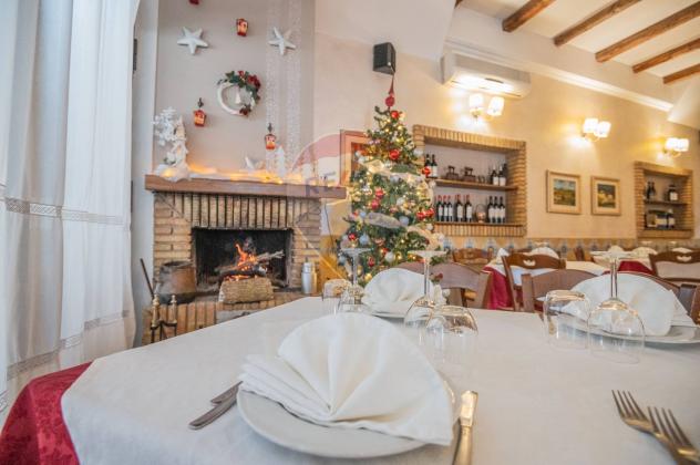 locale commerciale in vendita a Caltagirone