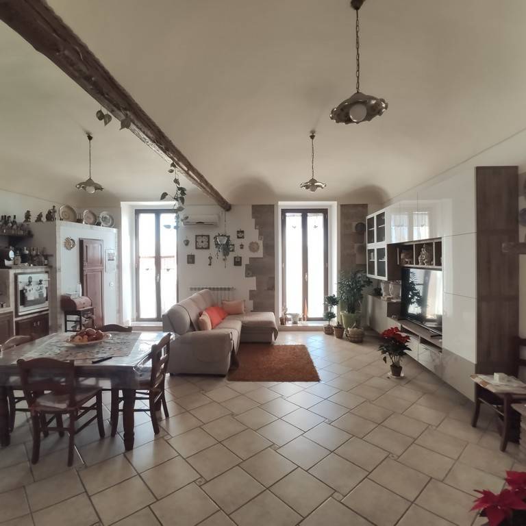 casa indipendente in vendita a Caltagirone