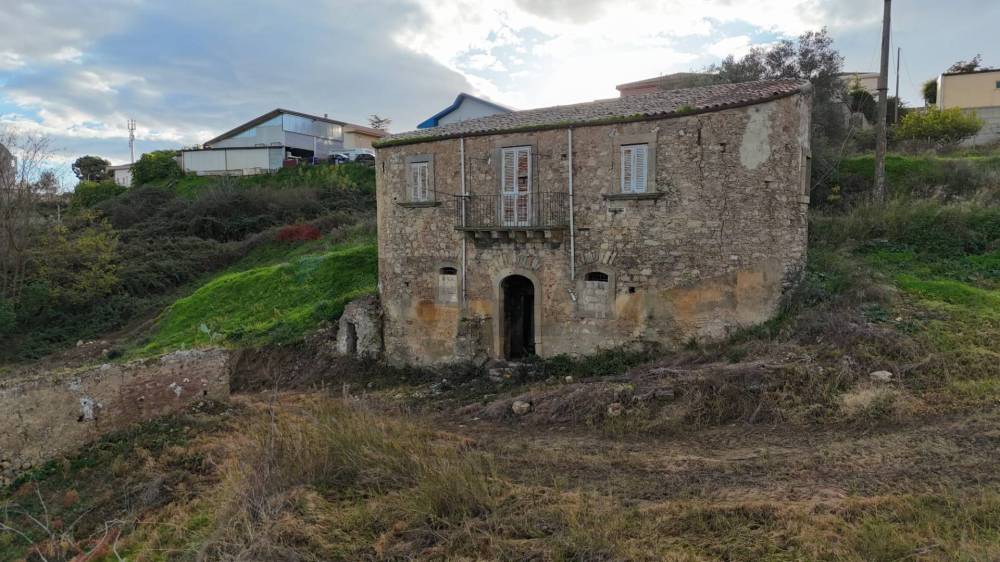 casa indipendente in vendita a Caltagirone
