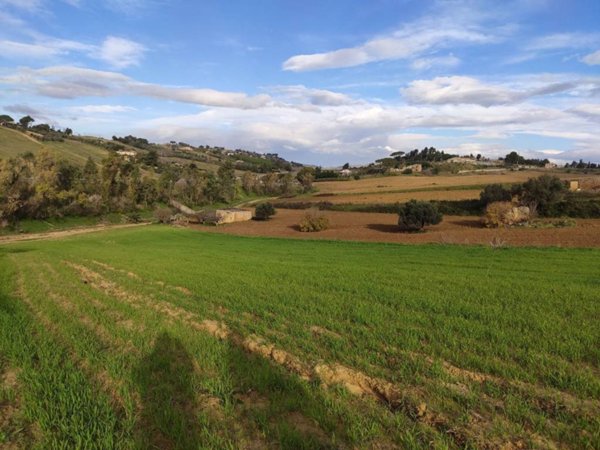 casa indipendente in vendita a Caltagirone in zona Granieri