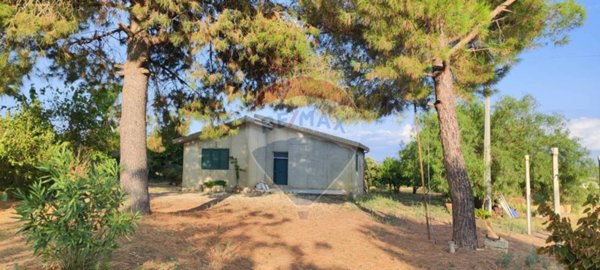 casa indipendente in vendita a Caltagirone