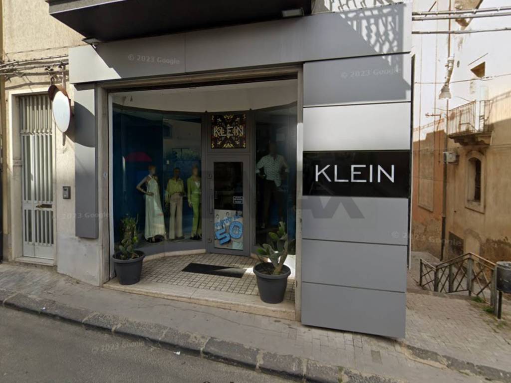 negozio in vendita a Caltagirone