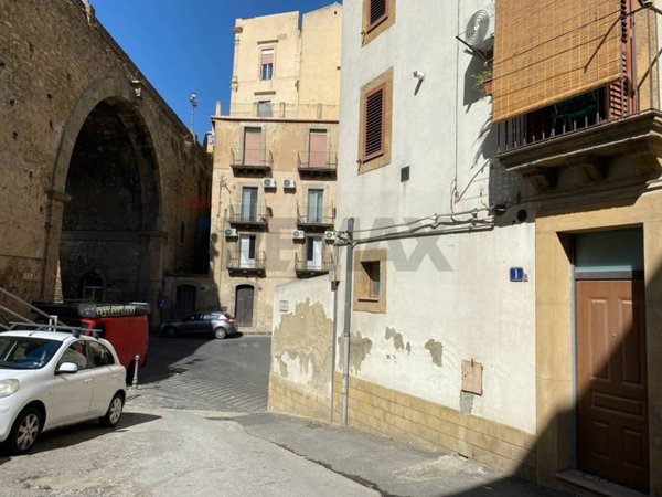 casa indipendente in vendita a Caltagirone