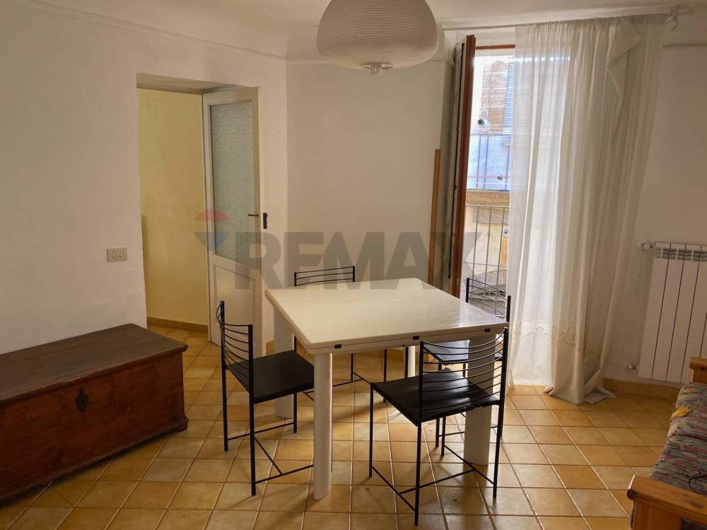 casa indipendente in vendita a Caltagirone