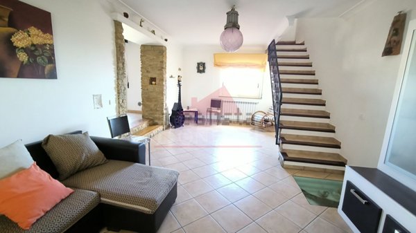 casa indipendente in vendita a Caltagirone