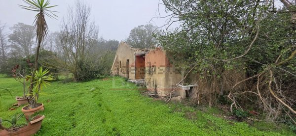 casa indipendente in vendita a Caltagirone