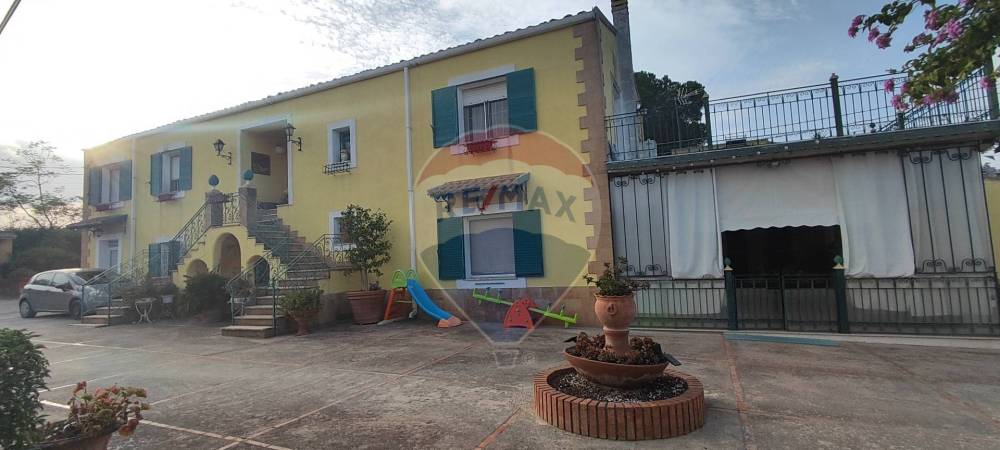 casa indipendente in vendita a Caltagirone