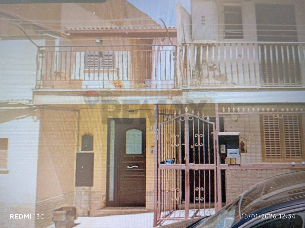 casa indipendente in vendita a Caltagirone