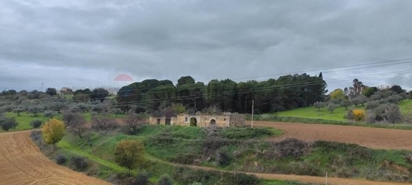 casa indipendente in vendita a Caltagirone