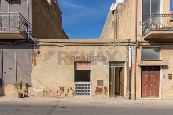 casa indipendente in vendita a Caltagirone in zona Granieri