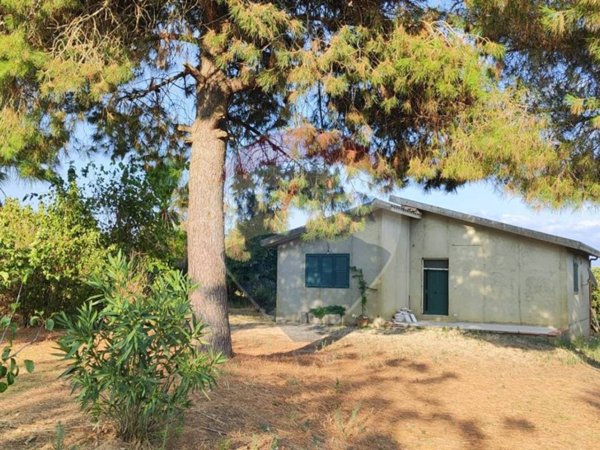 casa indipendente in vendita a Caltagirone