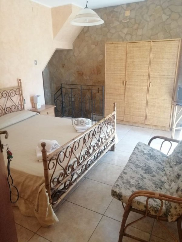 casa indipendente in vendita a Caltagirone