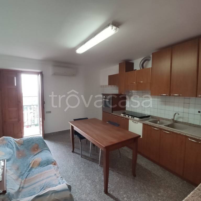 casa indipendente in vendita a Caltagirone