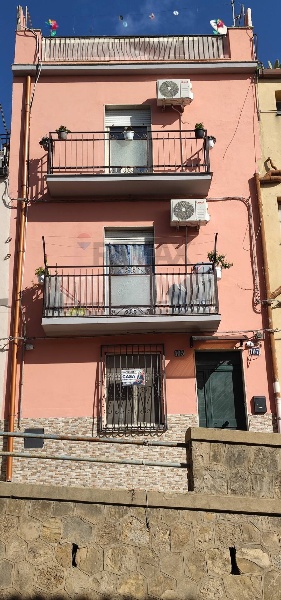 casa indipendente in vendita a Caltagirone