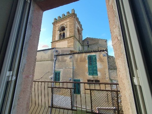 casa indipendente in vendita a Caltagirone
