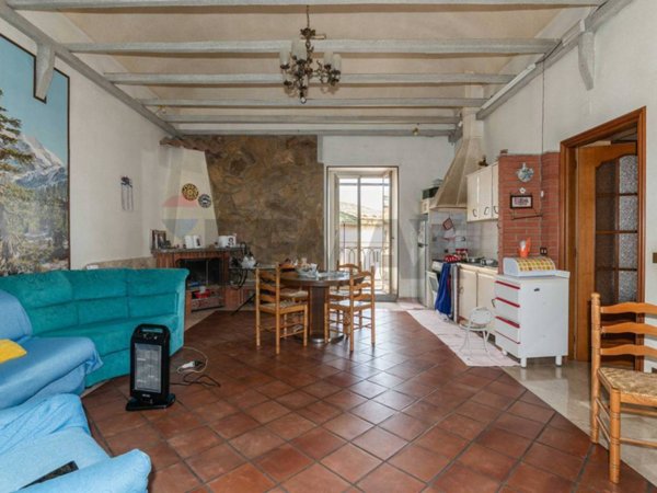 casa indipendente in vendita a Caltagirone