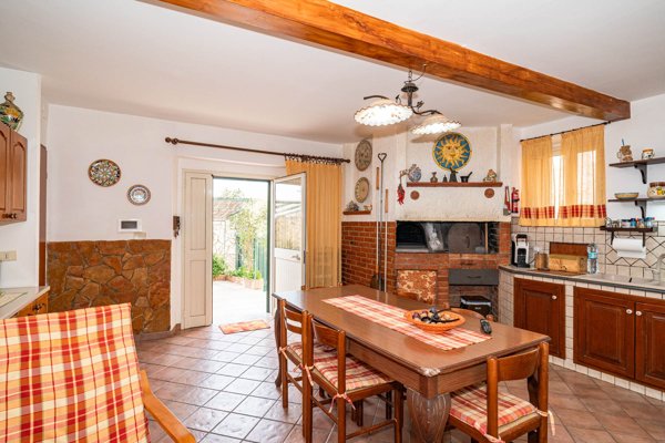 casa indipendente in vendita a Caltagirone