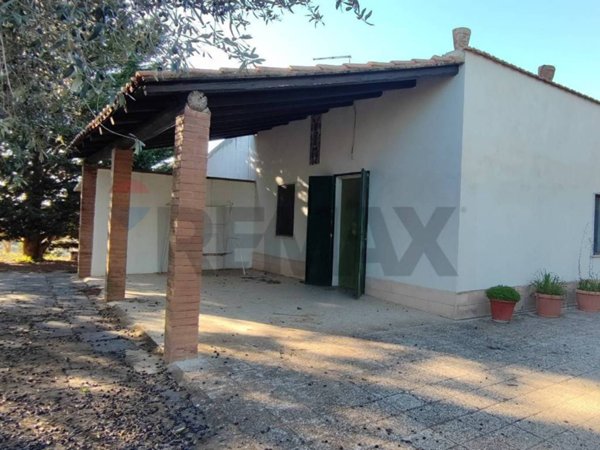 casa indipendente in vendita a Caltagirone