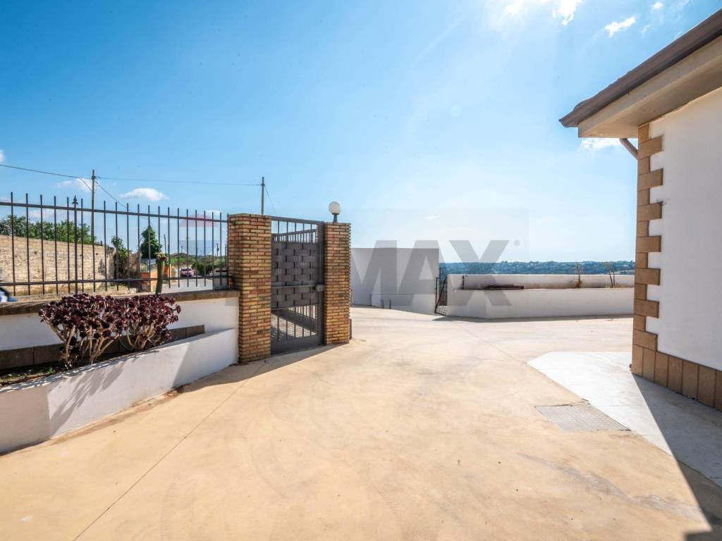casa indipendente in vendita a Caltagirone