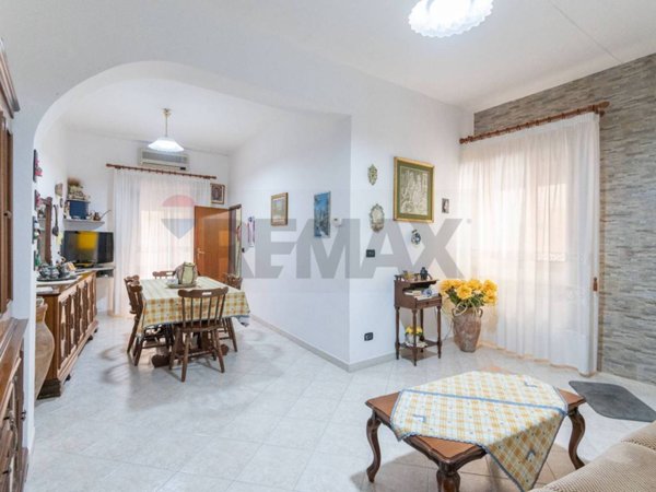 casa indipendente in vendita a Caltagirone