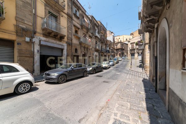 appartamento in vendita a Caltagirone in zona Signore del Soccorso