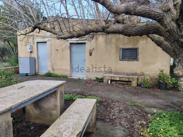 casa indipendente in vendita a Caltagirone