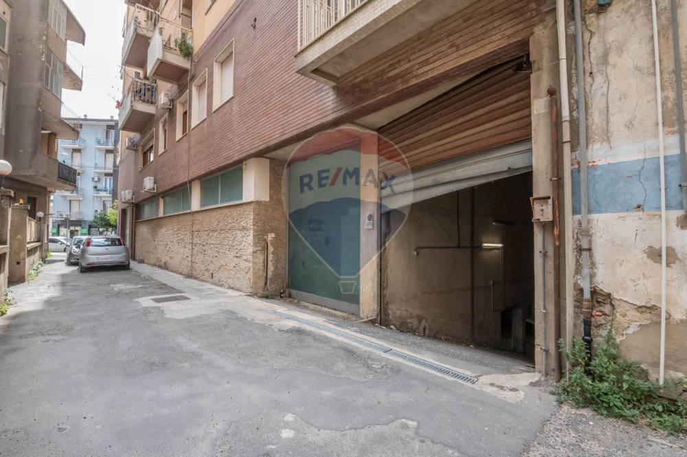 negozio in vendita a Caltagirone