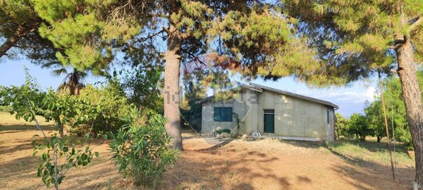 casa indipendente in vendita a Caltagirone