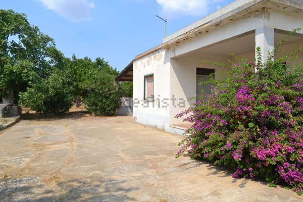 casa indipendente in vendita a Caltagirone