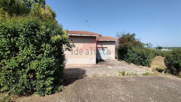 casa indipendente in vendita a Caltagirone